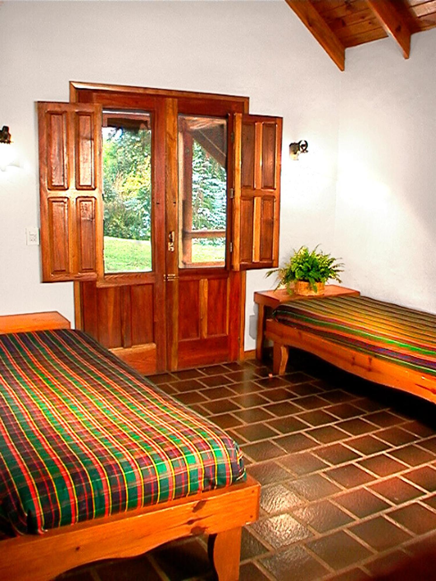Cabanas Am Bach Villa General Belgrano Rum bild